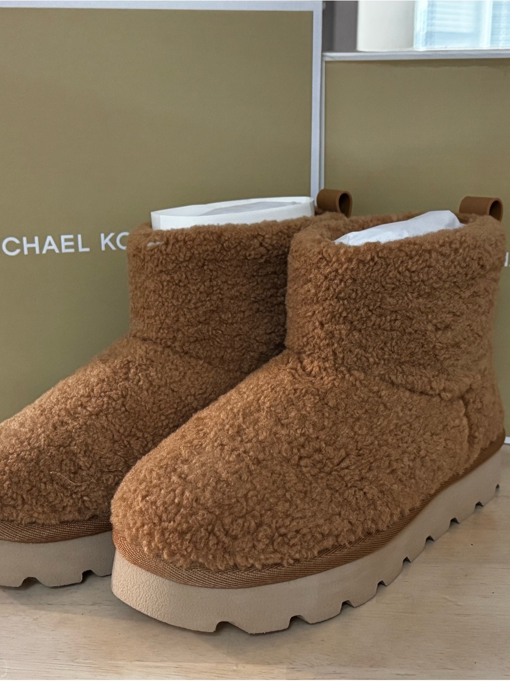 Michael Kors Kids Faux Shearling Boot in Chestnut Brown (Deer)